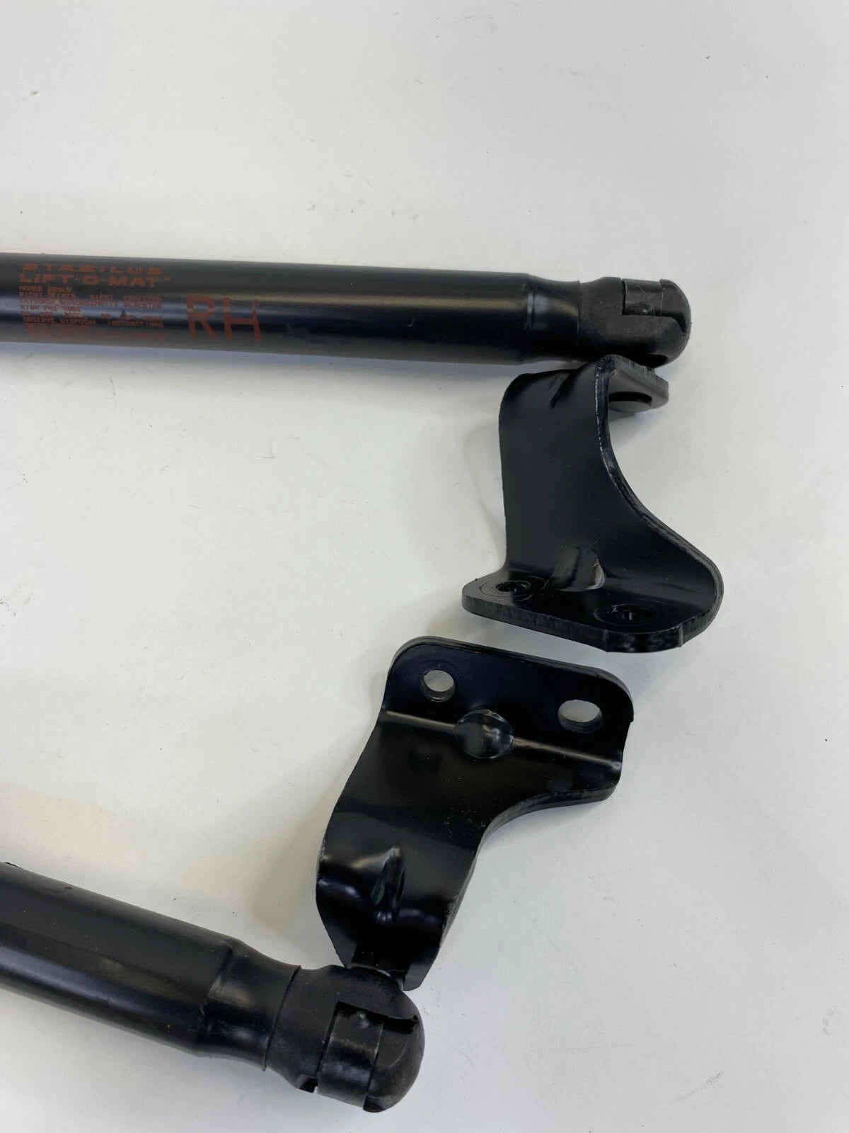 2005-2010 KIA SPORTAGE REAR TRUNK LUGGAGE LIFTGATE SHOCK STRUT SET 87170-1F100