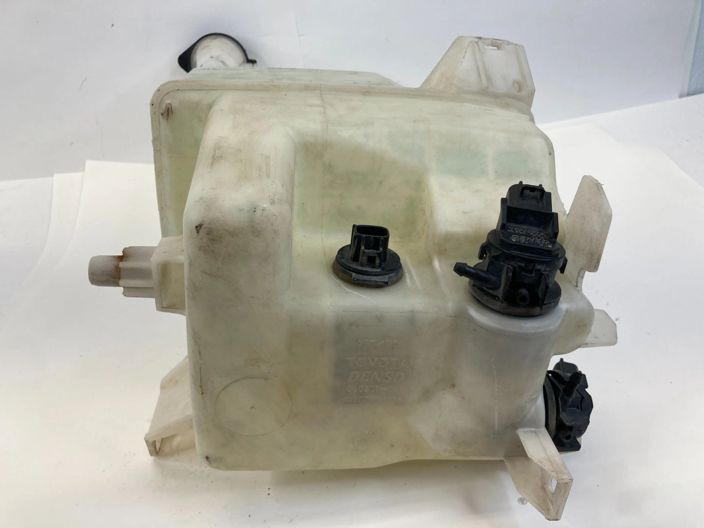 2004-2020 TOYOTA SIENNA WINDSHIELD WIPER WASHER FLUID RESERVOIR W/ PUMP OEM