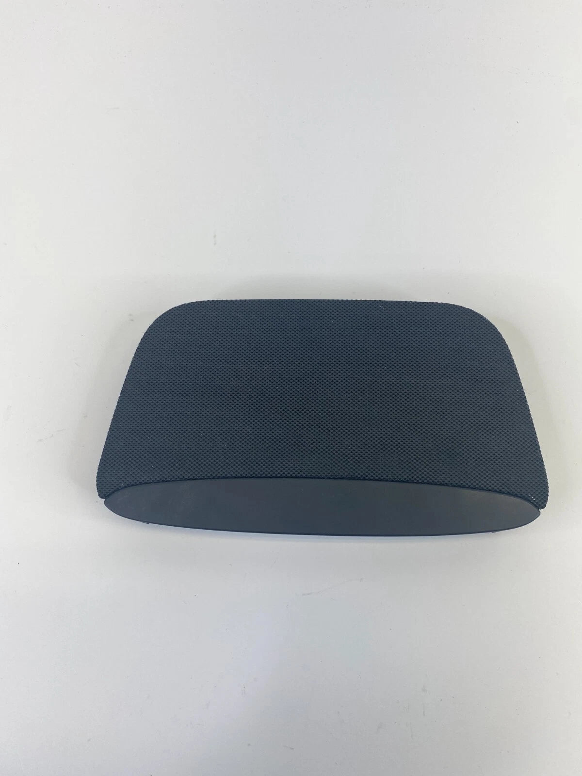 2006 MERCEDES-BENZ CLS500 FRONT DASH SPEAKER COVER GRILLE A219-689-00-66 OEM