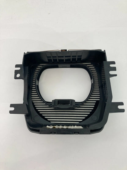 2005 CHRYSLER 300 SIGNATURE STEERING COLUMN SHROUD TRIM BEZEL P/N 0UU28XXXAB OEM
