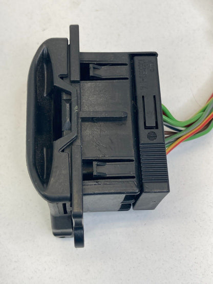 2003-2009 Mercedes-Benz E 320 Diagnosis Diagnostic Plug Port Socket 2025402373