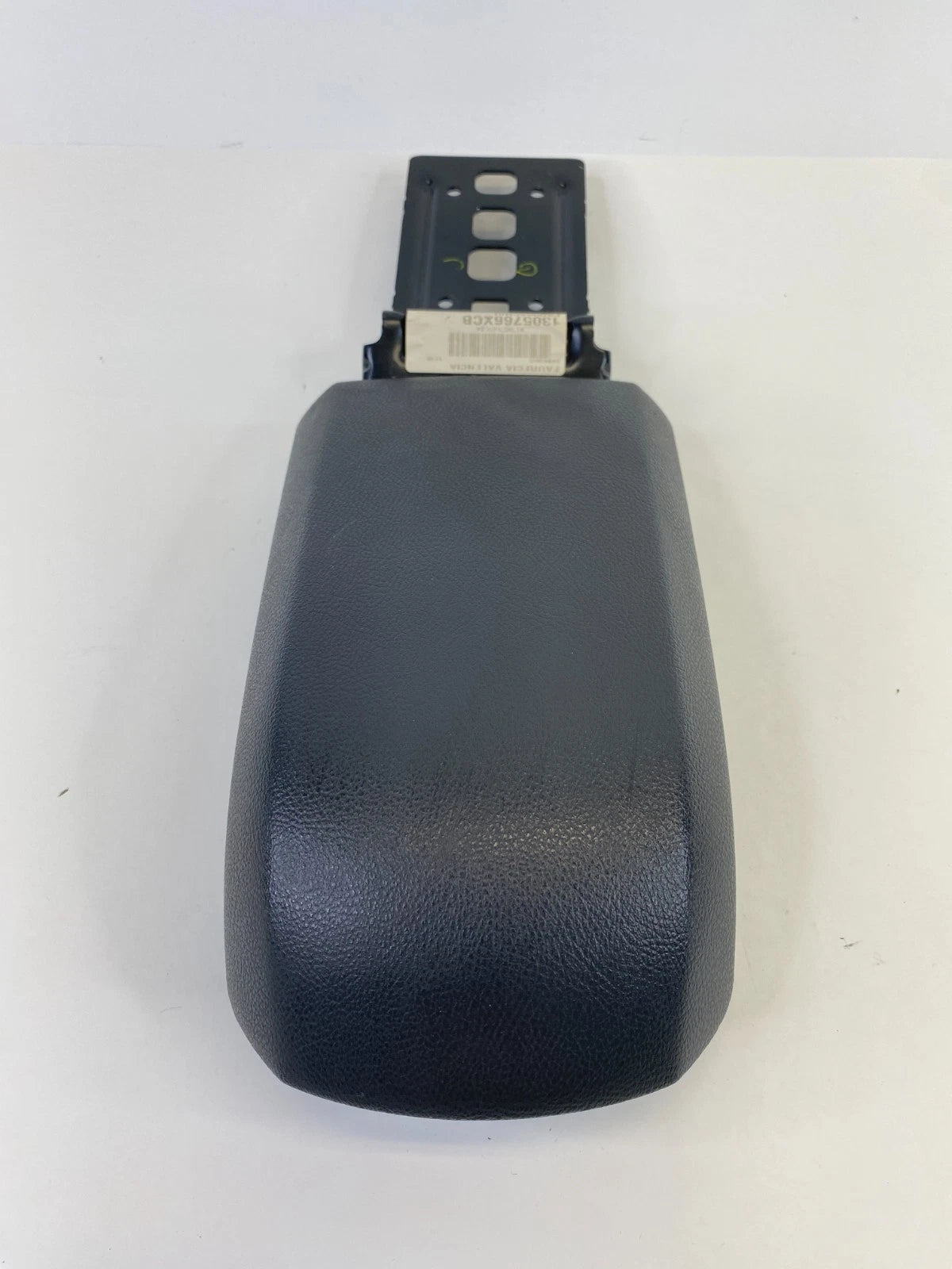 2014-2019 Ford Fiesta Front Center Console Lid Armrest Arm Rest 1305766XCB OEM