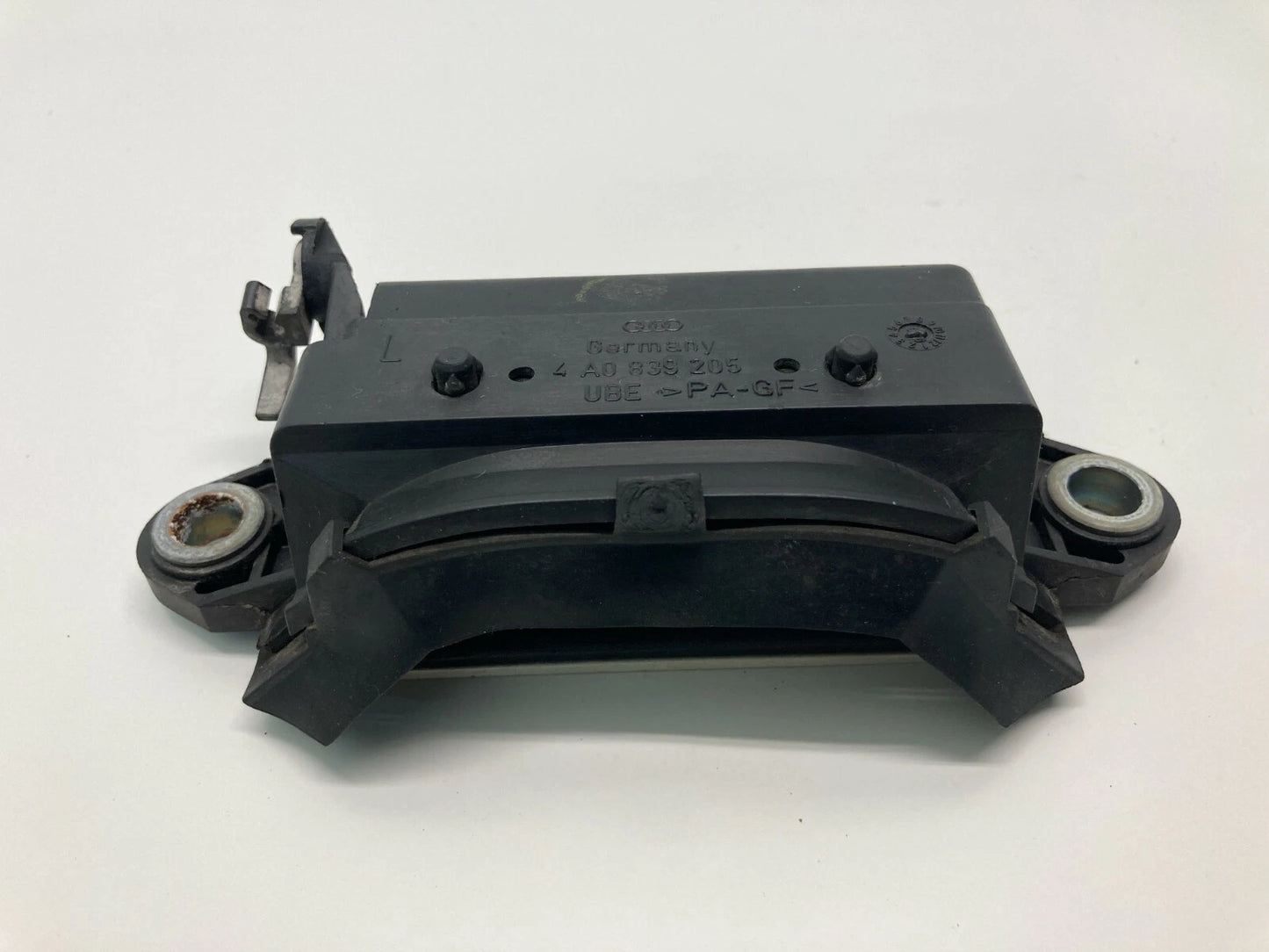 1996-1999 AUDI A4 A4 QUATTRO A6 REAR LEFT SIDE EXTERIOR OUTER DOOR HANDLE OEM