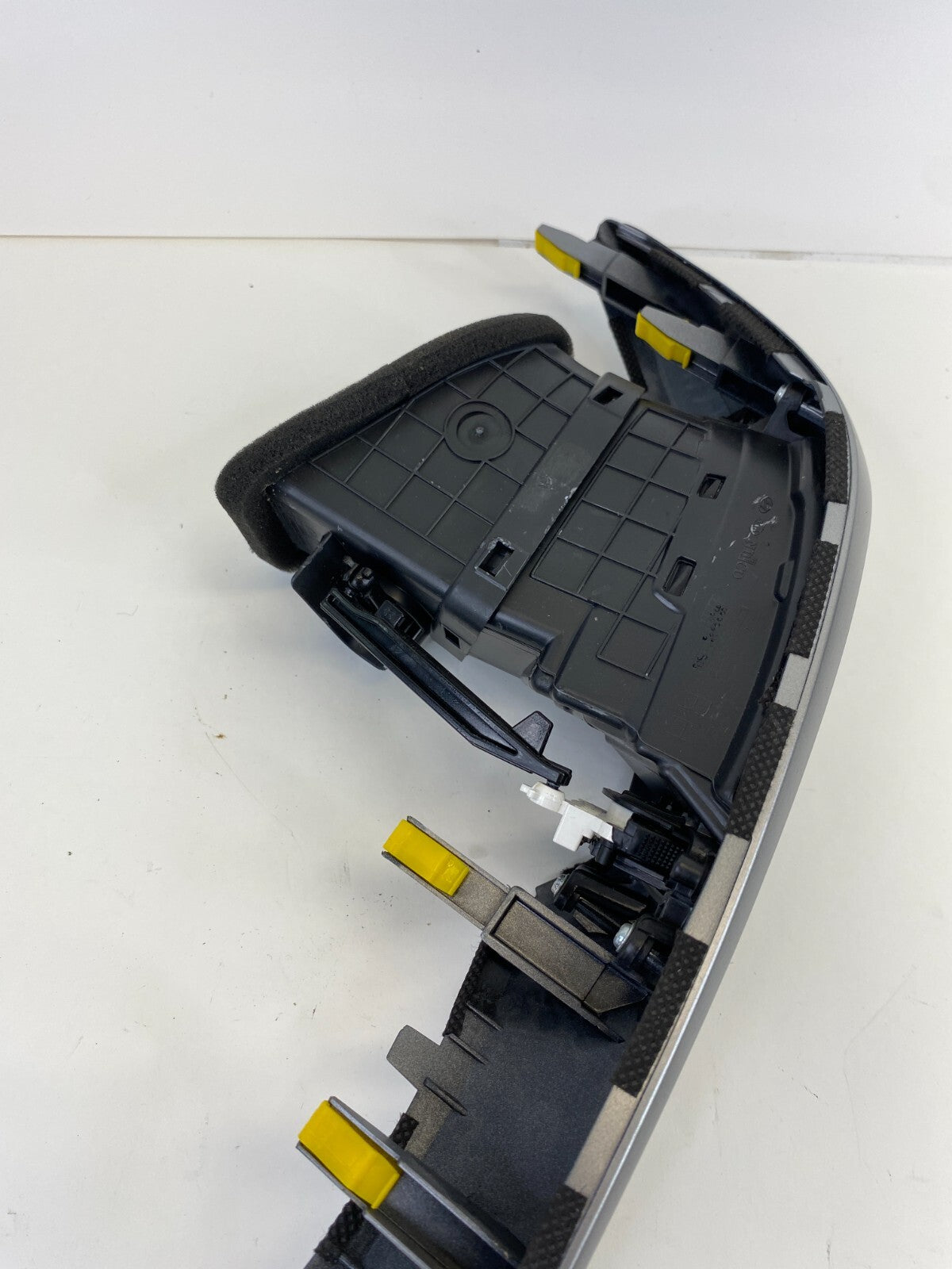 13-17 Hyundai Elantra GT Center Right Interior Garnish Molding Air Vent Duct OEM