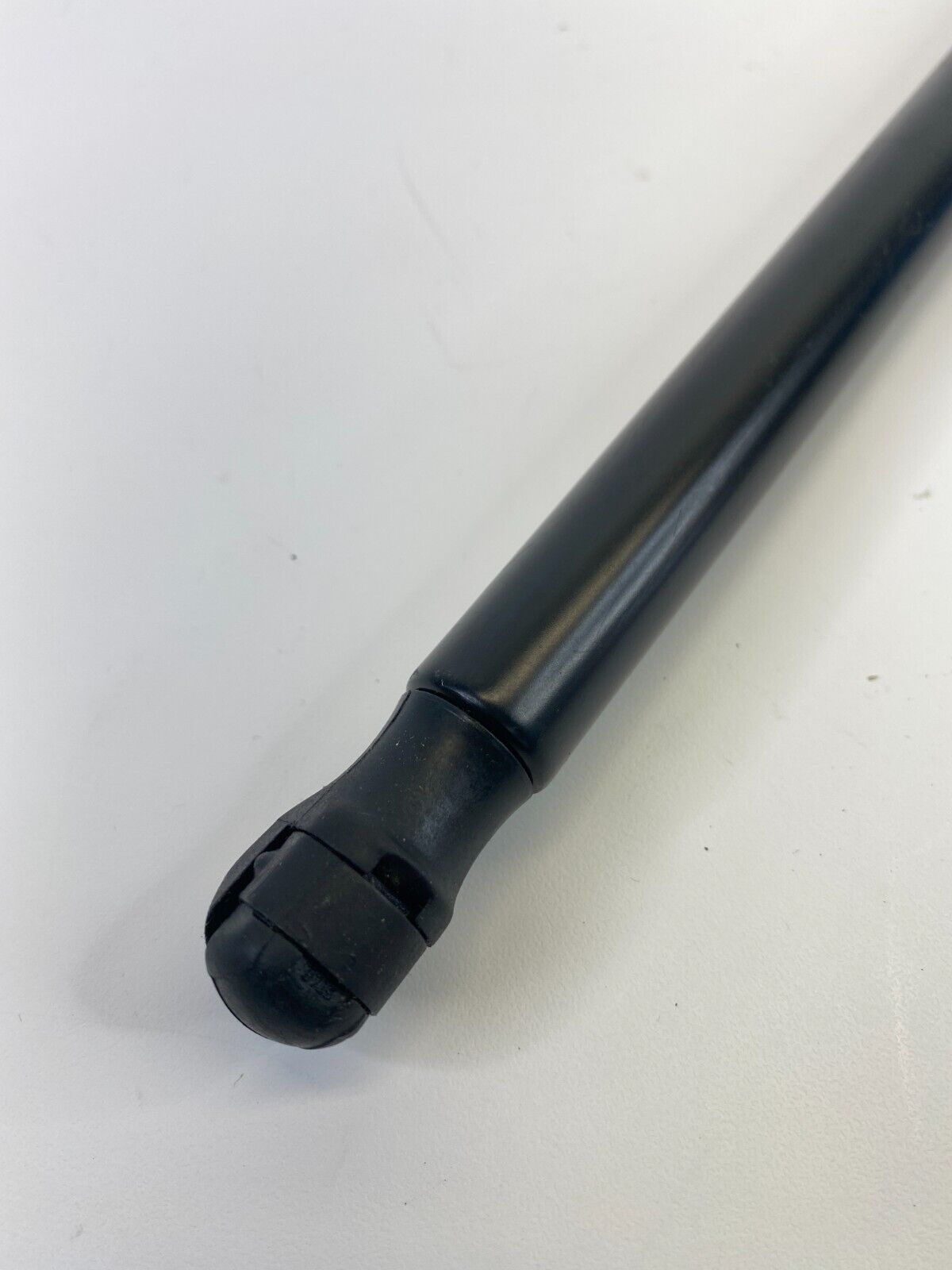 11-18 Volkswagen Jetta Sedan Rear Liftgate Lift Support Shock Struts 5C6-827-550