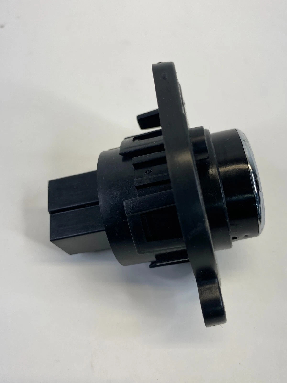 2010-2019 FORD TAURUS TRUNK OPEN RELEASE BUTTON SWITCH AG1T-19B514-ABW OEM