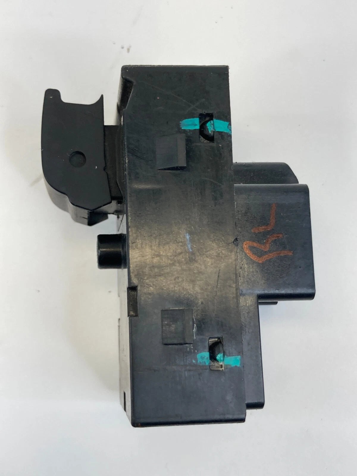 2010-2017 CHEVROLET EQUINOX REAR LEFT DOOR WINDOW CONTROL SWITCH 13305368 OEM