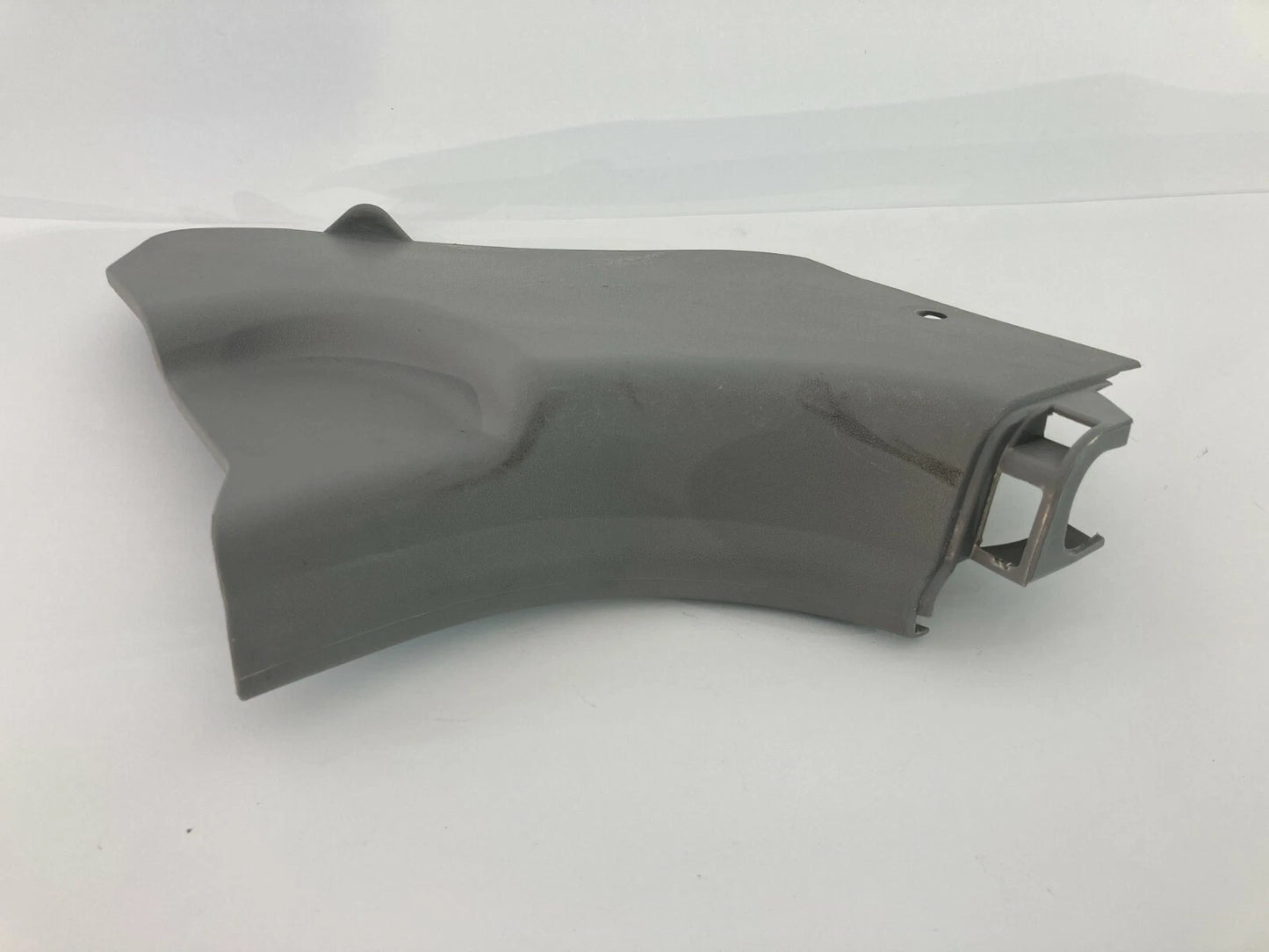 2007 2008 HYUNDAI ACCENT LEFT DRIVER SIDE COWL TRIM COVER PANEL 85823-1E001 OEM