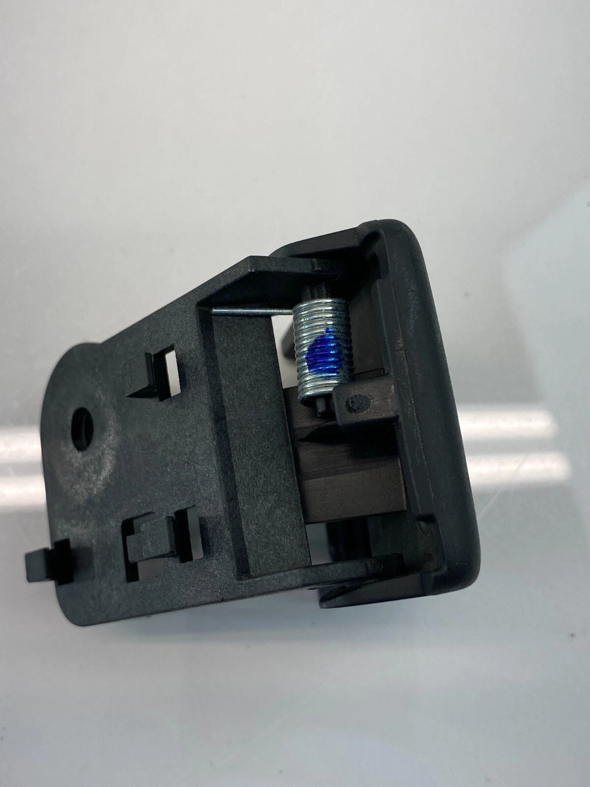 2008-2011 FORD FOCUS HOOD HANDLE RELEASE LEVER SWITCH PANEL TRIM OEM