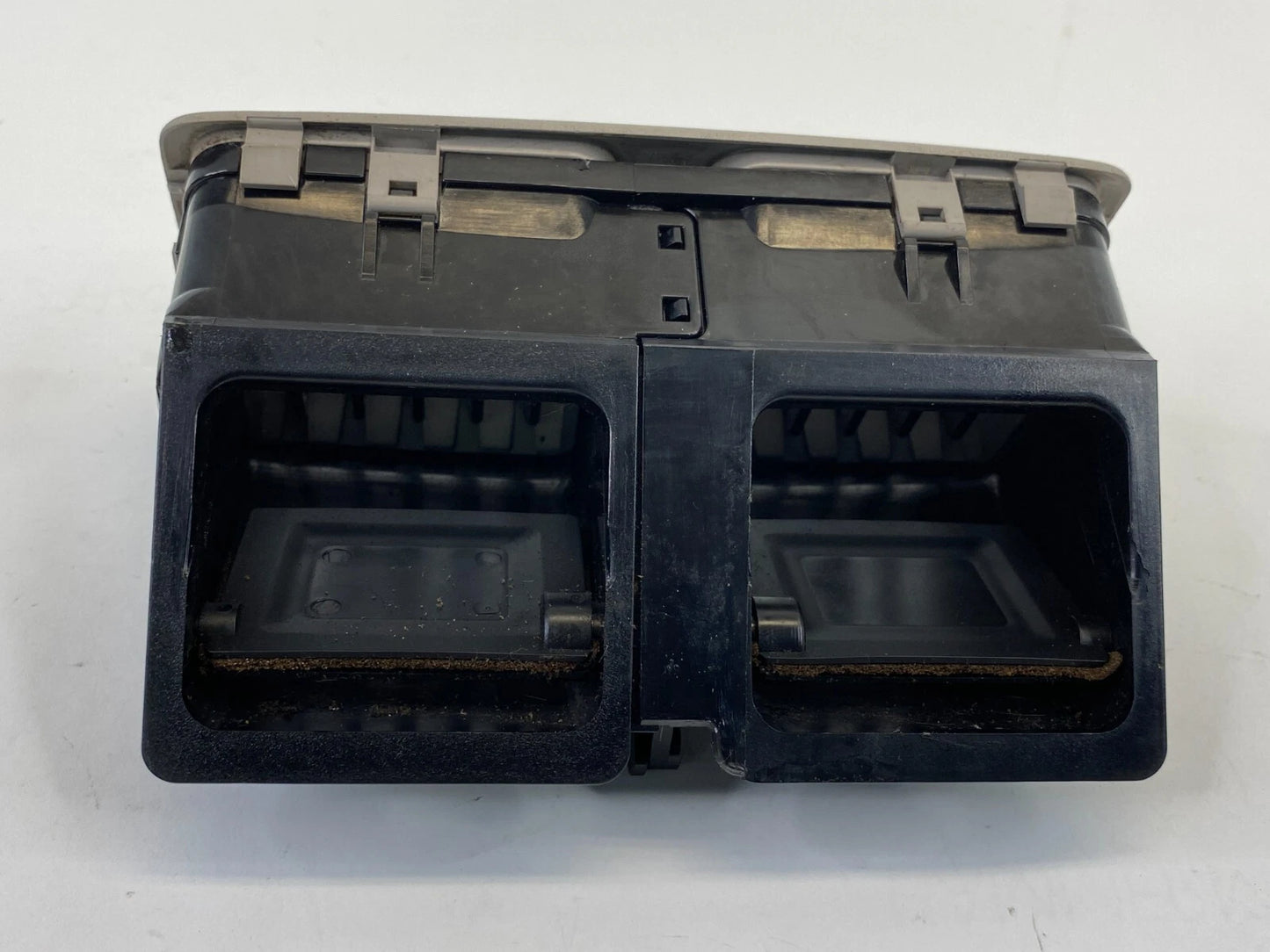 1998-2005 LEXUS GS300 REAR CENTER CONSOLE LOUVER AIR VENT GRILLE 58860-30020 OEM