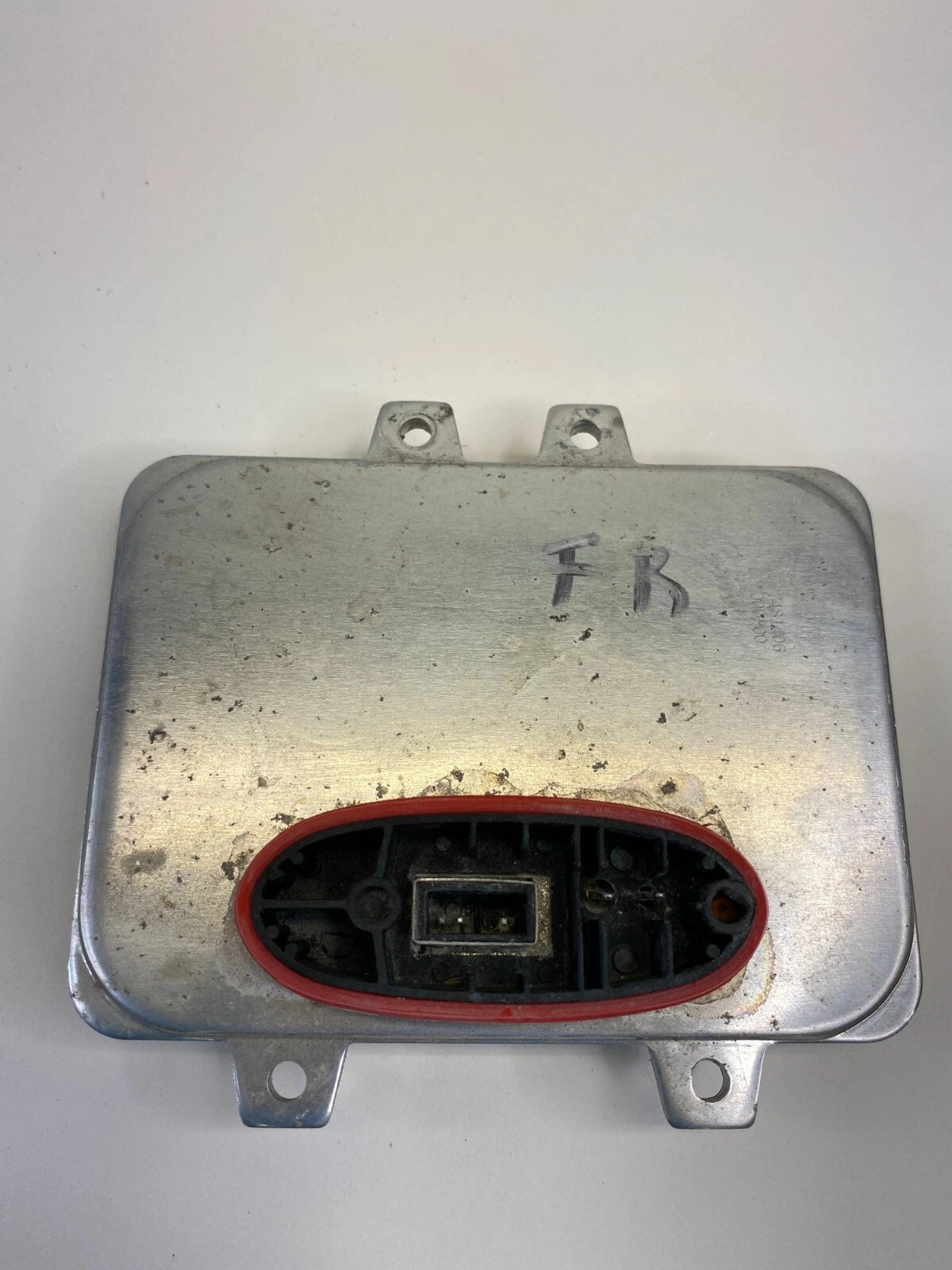 2008 2009 2010 BMW 550I FRONT RIGHT HEADLIGHT XENON HID MODULE 5DV009000-00 OEM