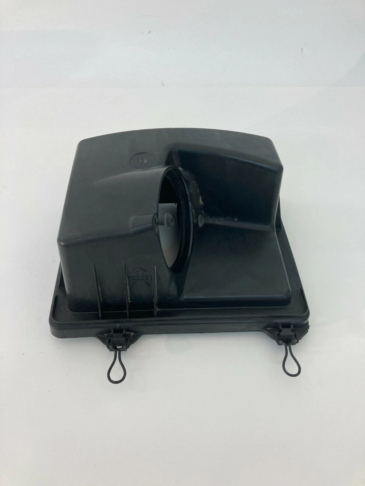 2006 2007 BUICK RENDEZVOUS TERRAZA 3.5L V6 AT AIR CLEANER FILTER BOX CAP COVER