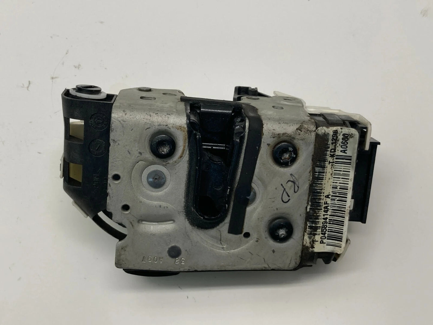 2007-2009 DODGE CALIBER REAR RIGHT SIDE DOOR LOCK LATCH ASSEMBLY P04589414AF OEM
