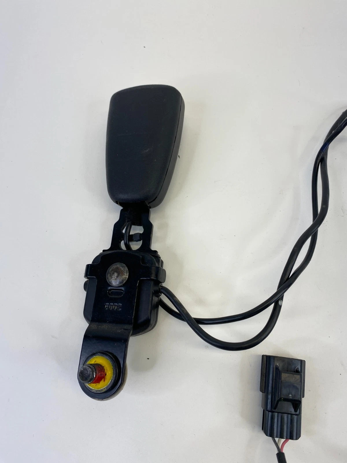 2012-2018 Volvo S60 Front Right Passenger Seat Belt Buckle OEM