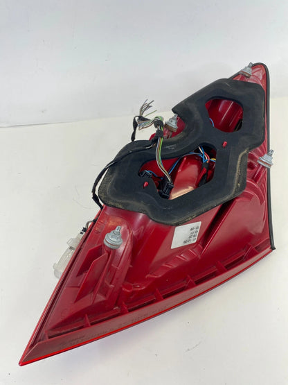07-14 Mercedes-Benz CL55 CL600 CL65 Rear Right Tail Light Tail Lamp 216-820-1064