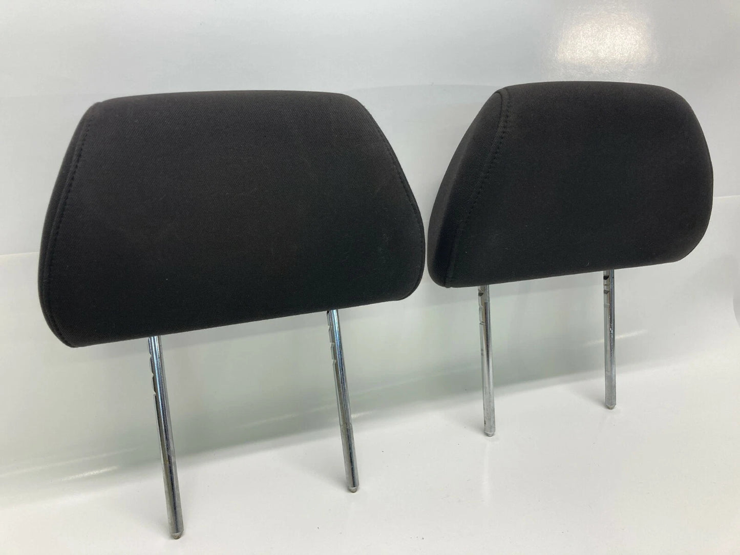 2005-2009 PONTIAC G6 FRONT SEAT HEADREST LEFT RIGHT HEAD REST SET DRIVER & PASS