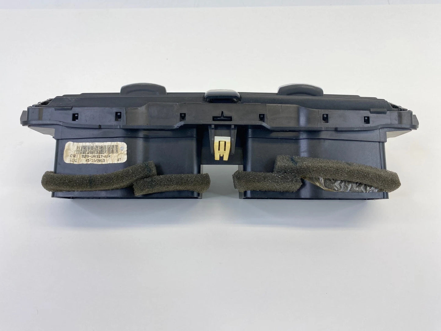 13-20 FORD FUSION CENTER DASH AIR VENT GRILLE W/ HAZARD SWITCH DS73-19K617-A OEM