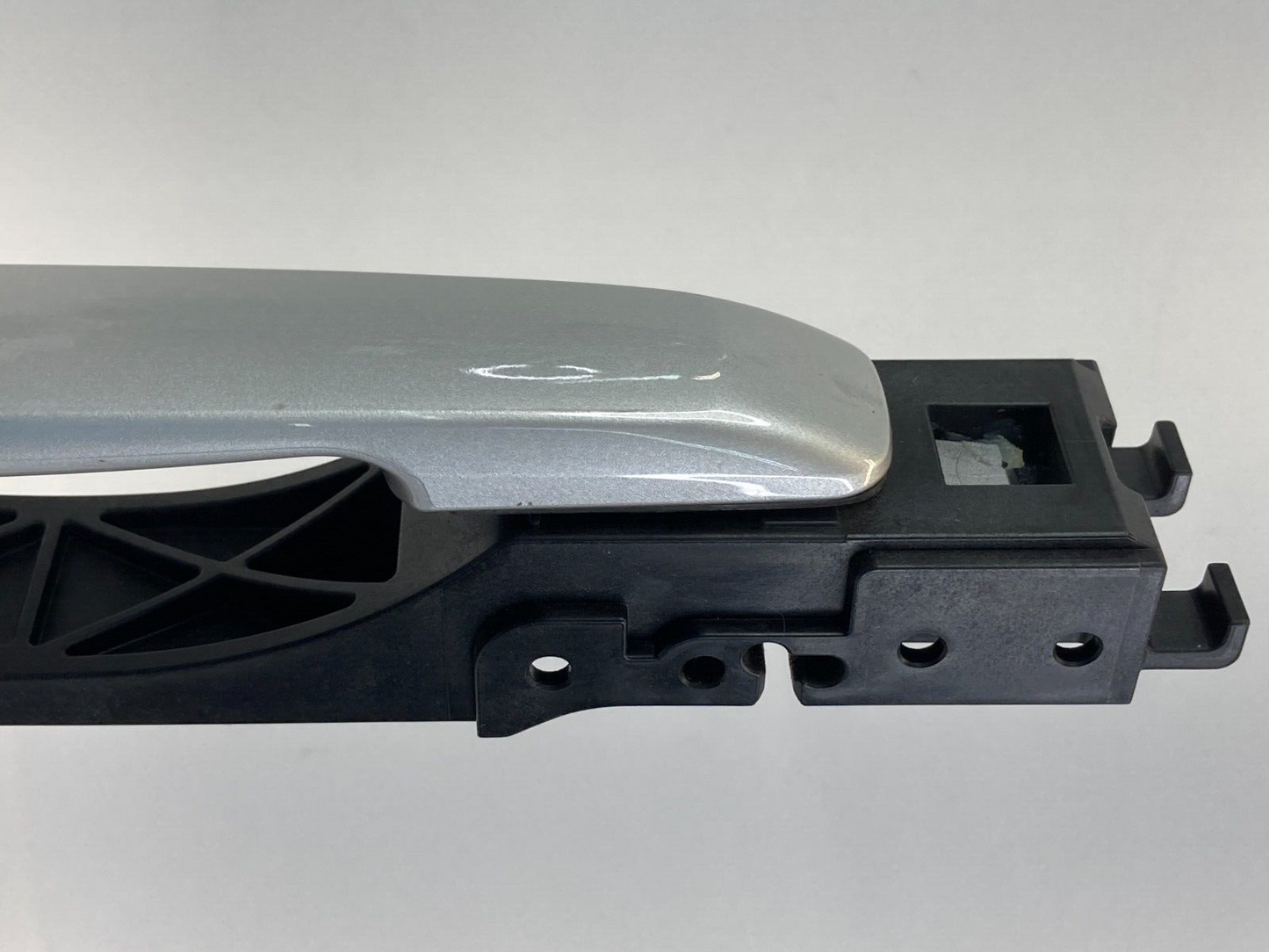 2009-2013 Infiniti G37 Sedan Rear Right Back Side Door Exterior Handle Assembly