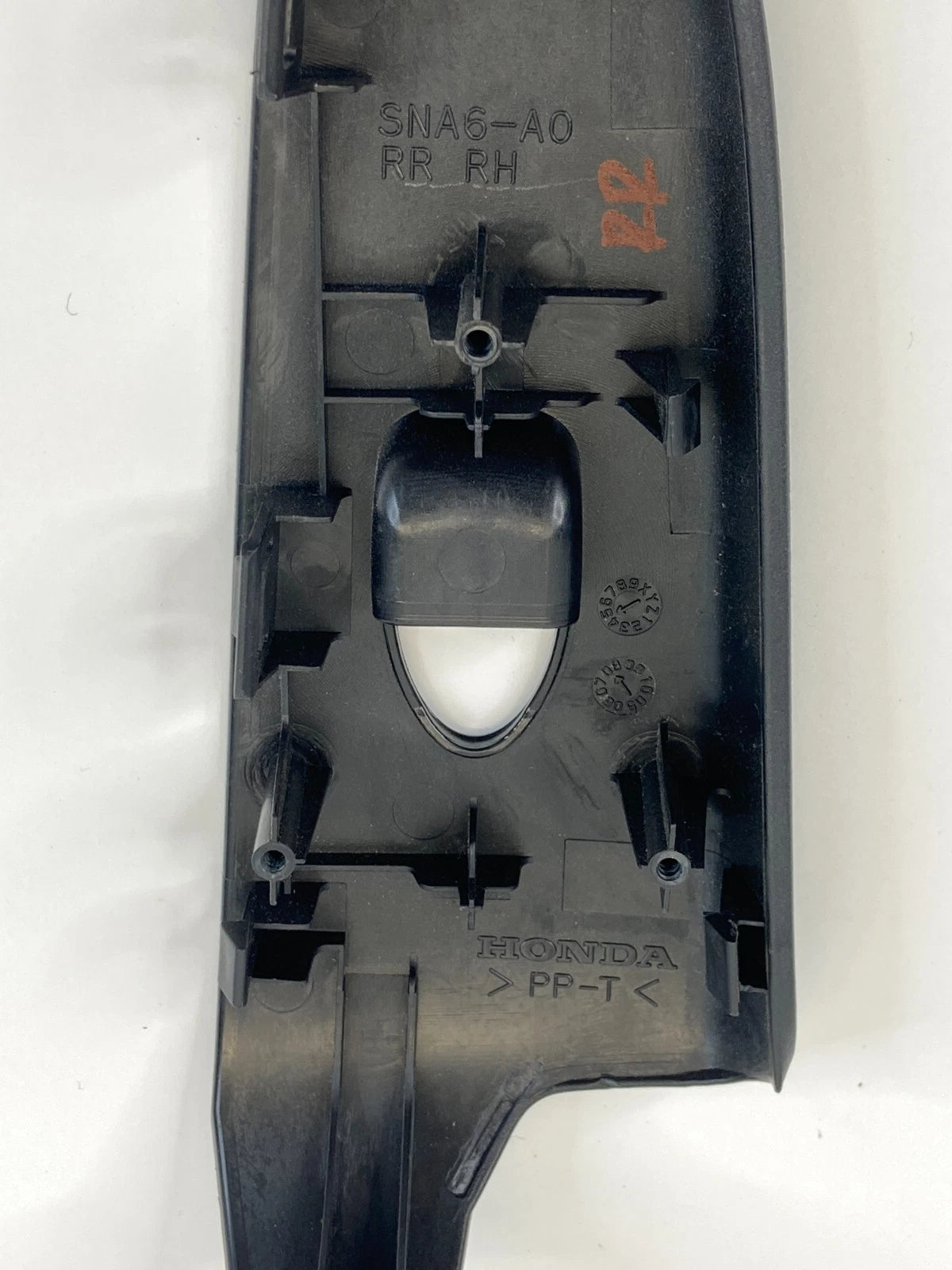 2006-2011 HONDA CIVIC SEDAN REAR RIGHT WINDOW SWITCH BEZEL TRIM SNA6-AO OEM