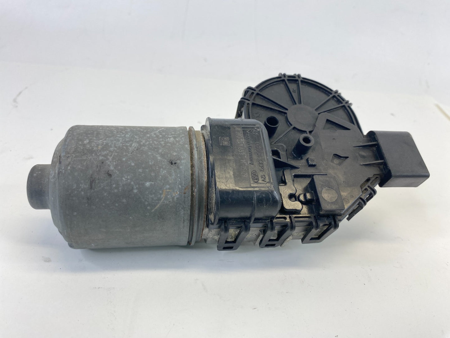 2009 10 11 2012 Chevrolet Traverse Front Windshield Wiper Motor 0390241653