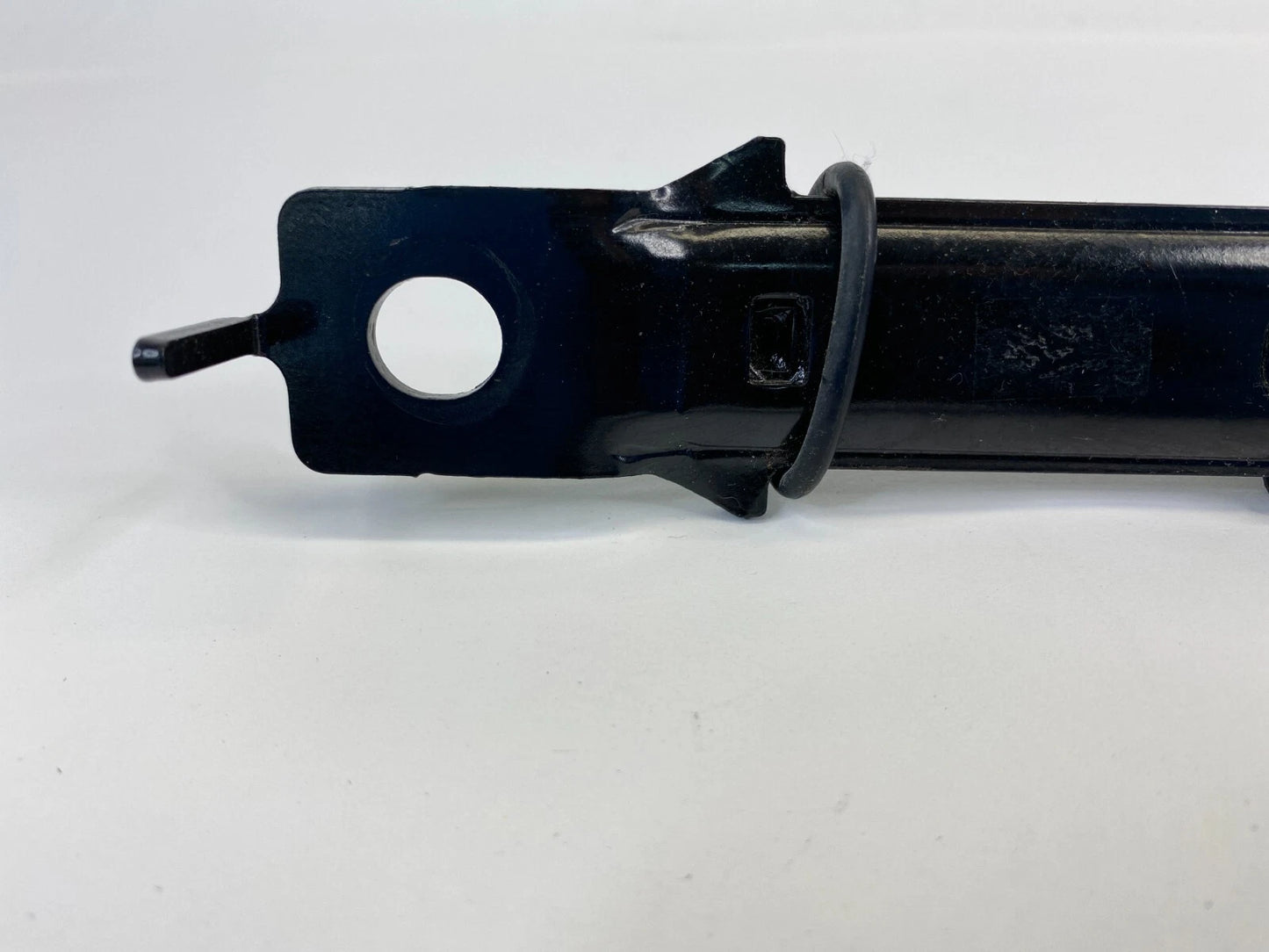 2006-2010 HYUNDAI SONATA SEDAN FRONT SEAT BELT SEATBELT HEIGHT ADJUSTER OEM