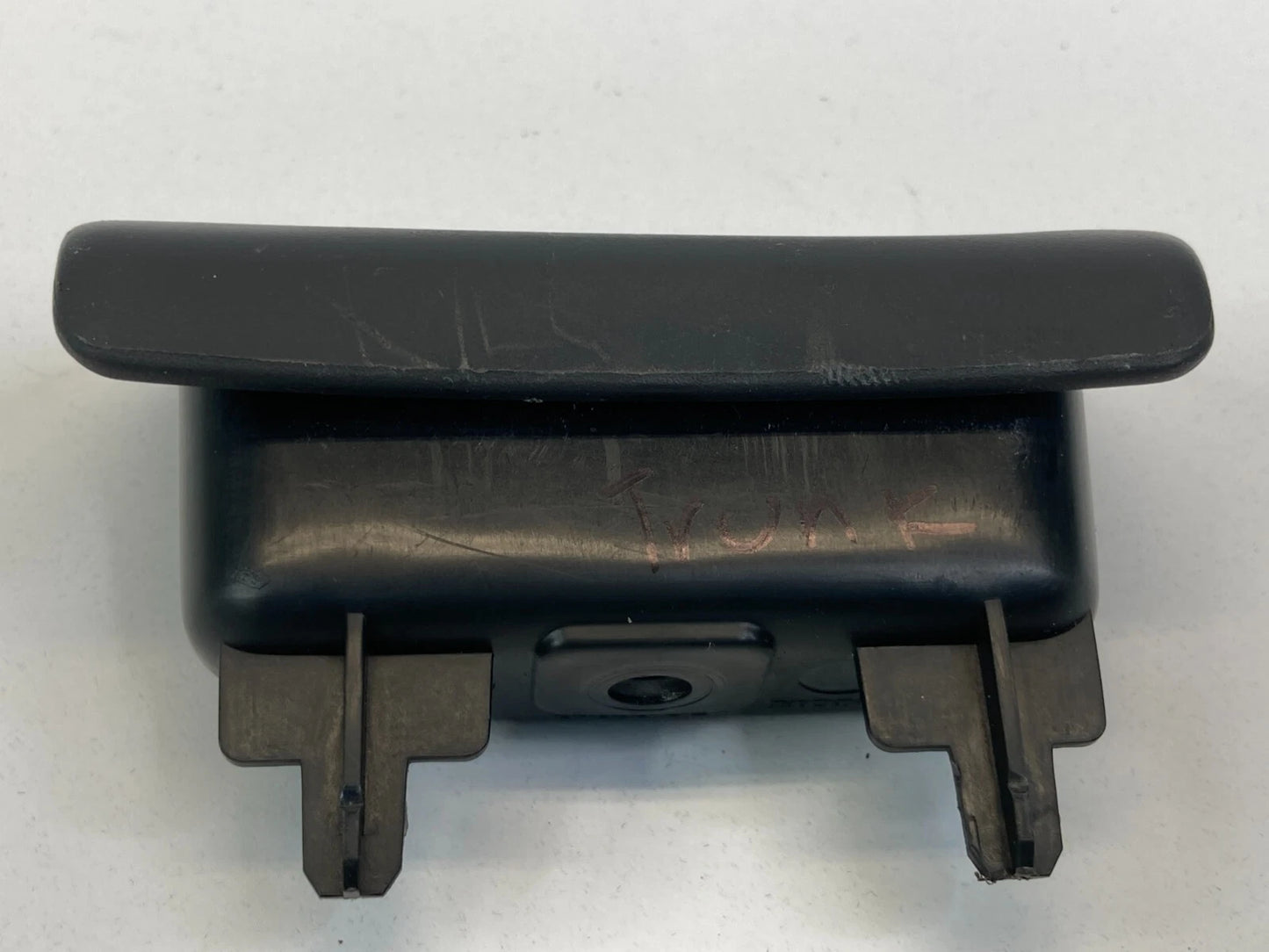 2004-2008 ACURA TL SEDAN REAR TRUNK LID LIFTGATE INTERIOR PULL HANDLE 84633-SEP