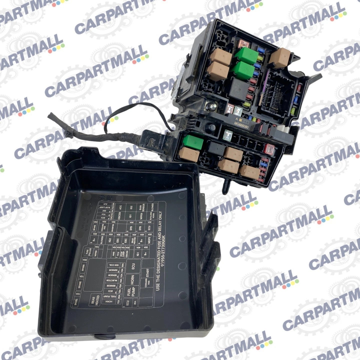 2013-2016 KIA OPTIMA 2.4L FWD ENGINE COMPARTMENT JUNCTION FUSE RELAY BOX ASSY