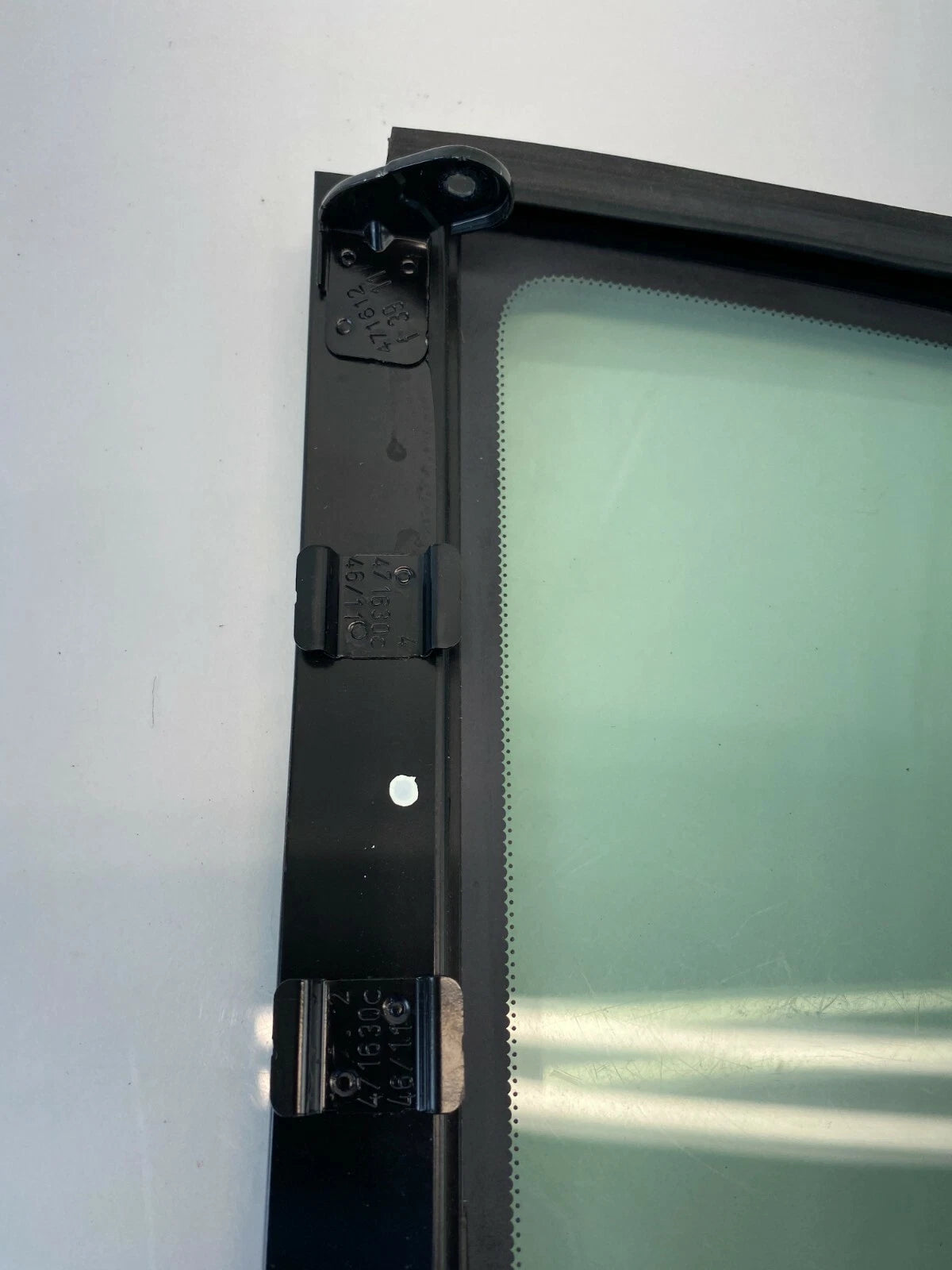 11-18 2011-2018 Volvo S60 Rear Right Back Door Quarter Fixed Window Glass OEM