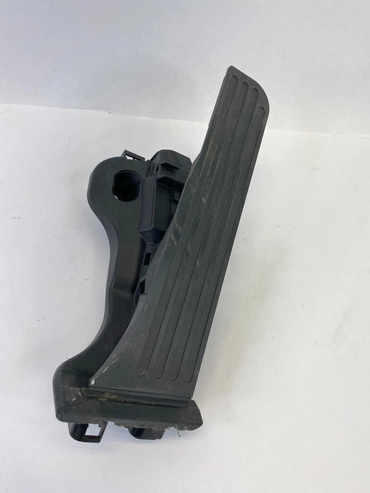 2011-2018 VOLKSWAGEN JETTA GAS THROTTLE ACCELERATOR PEDAL ASSEMBLY 1K1-723-503
