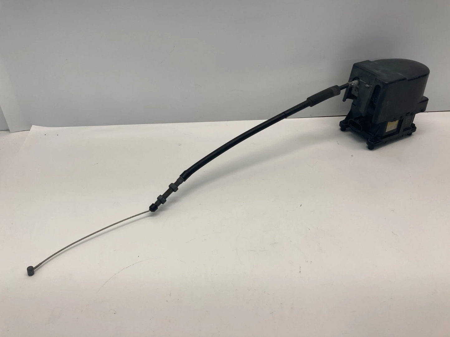 1997 1998 1999 2000 2001 LEXUS ES300 CRUISE CONTROL ACTUATOR MODULE 88002-33040