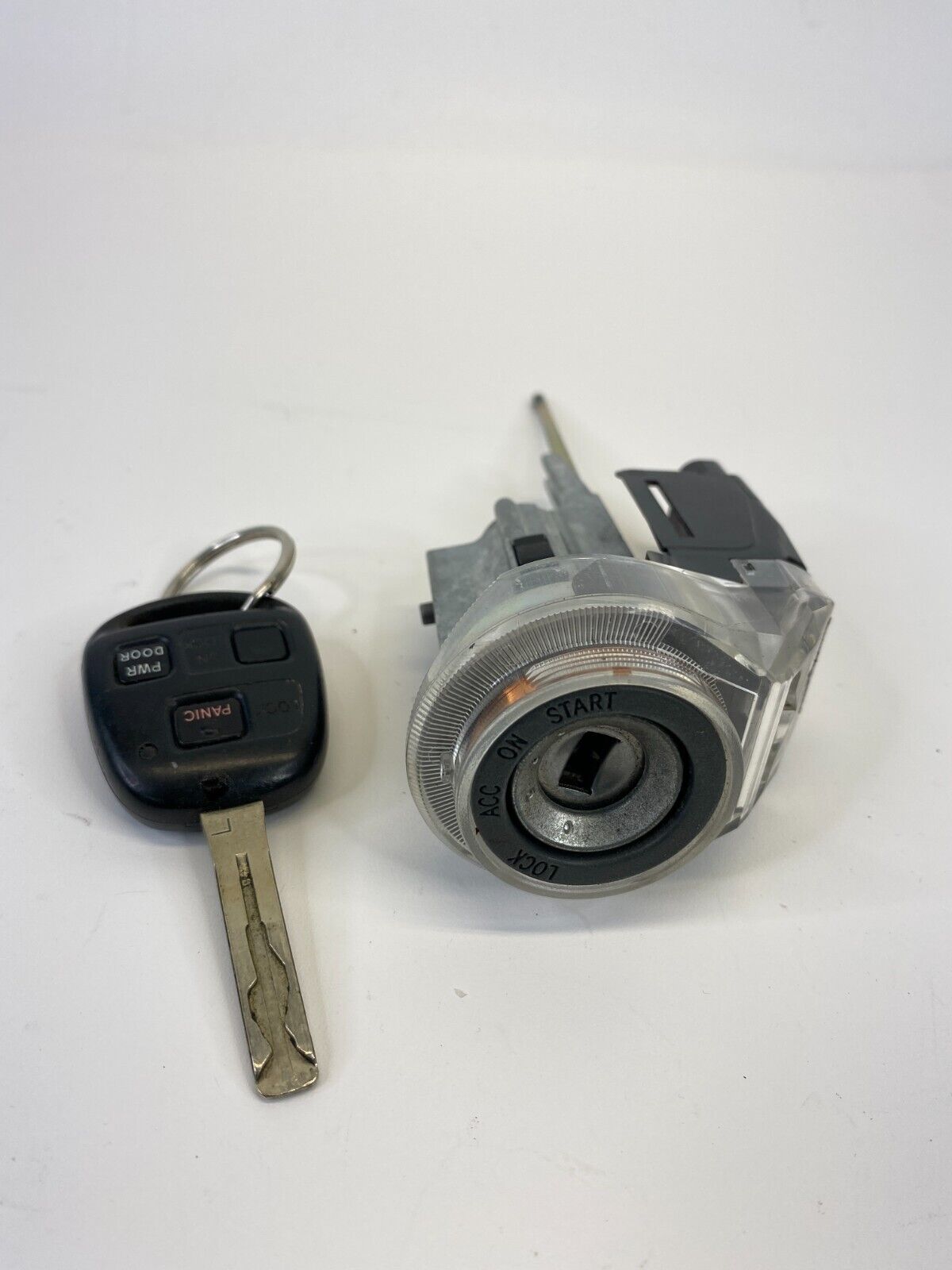 2004-2006 Lexus RX330 Ignition Switch Lock Cylinder & Key 89783-0E010 OEM