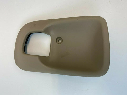 99-03 FORD WINDSTAR REAR LEFT SIDE INNER SLIDING DOOR HANDLE BEZEL XF22-17266A25