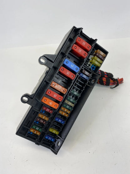 02-05 BMW 745I 745LI DASH RIGHT SIDE FUSE RELAY POWER DISTRIBUTION BOX 69005820