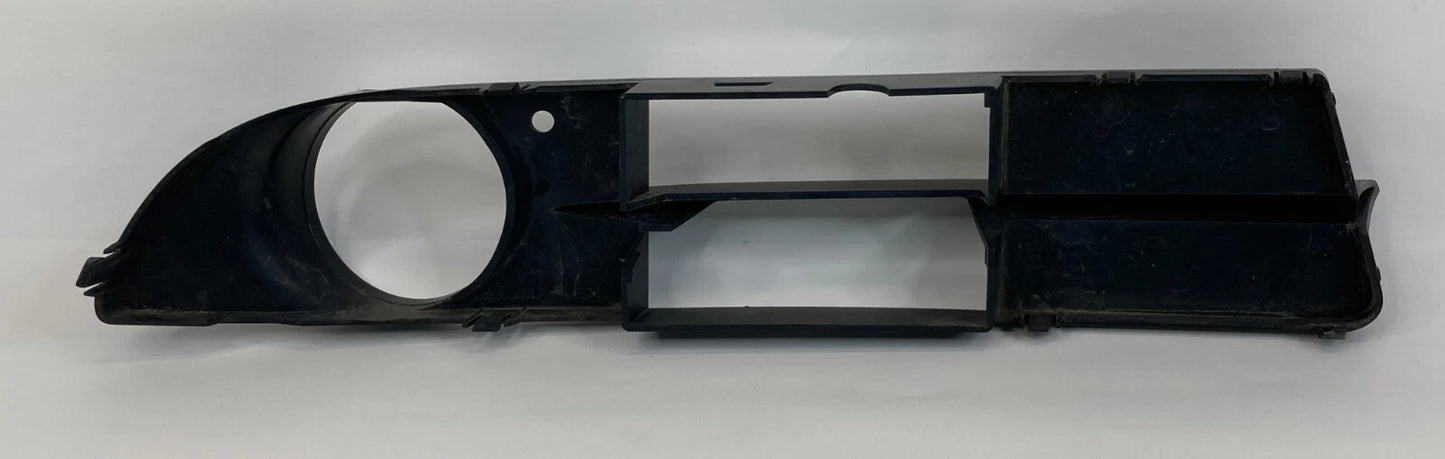 2004-2007 BMW 530I 525I FRONT LEFT SIDE FOG LIGHT LAMP COVER TRIM 5111-7049243
