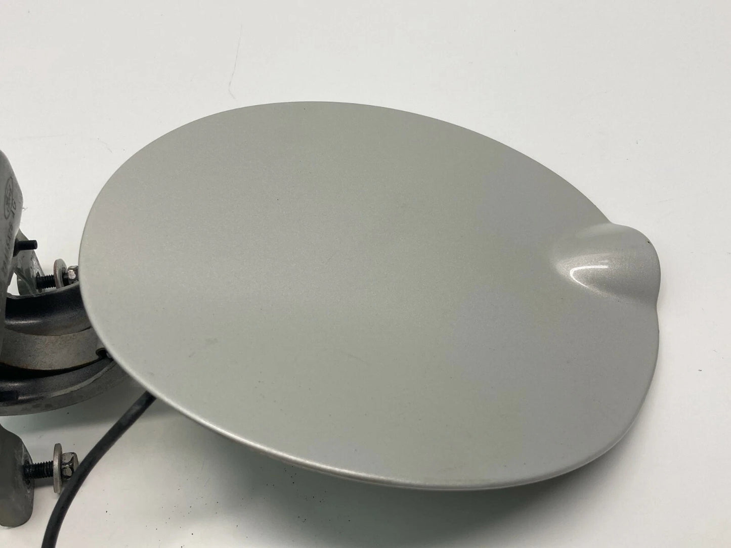 2008-2012 FORD ESCAPE FUEL FILLER GAS TANK DOOR LID WITH CAP OEM 8L8478405A26AG