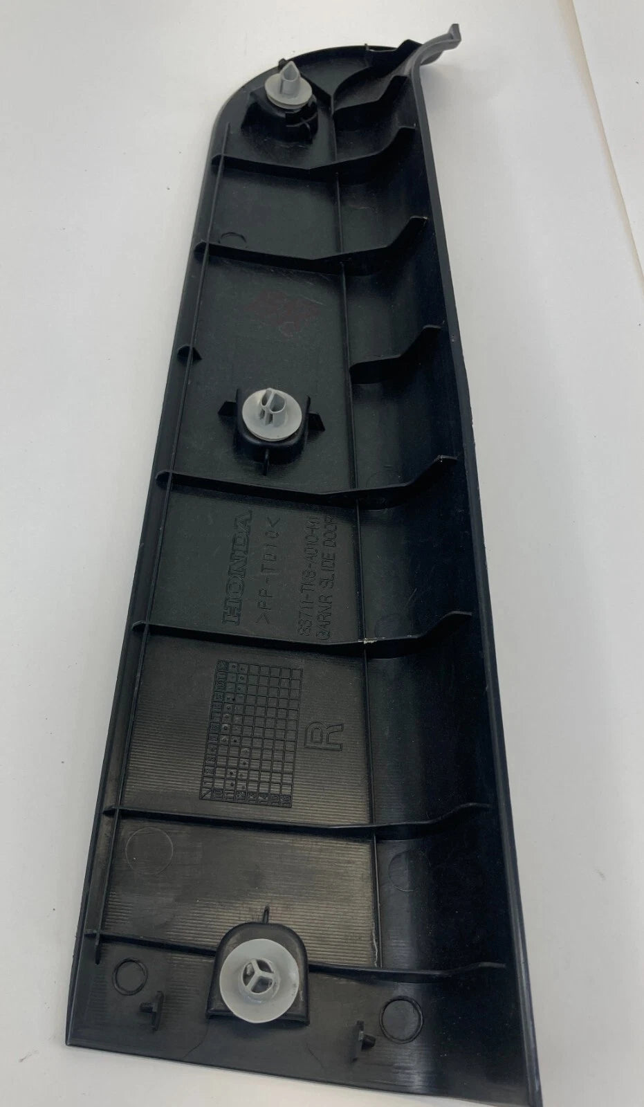 11-17 HONDA ODYSSEY REAR RIGHT SLIDE DOOR PILLAR TRIM COVER PANEL 83711-TK8-A010