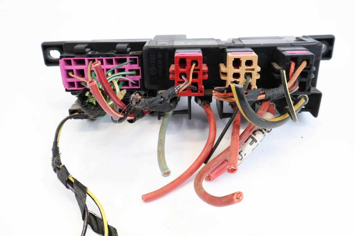 1998-2010 NEW BEETLE 2.5L AT DASH INTERIOR CABIN FUSE BOX PANEL OEM
