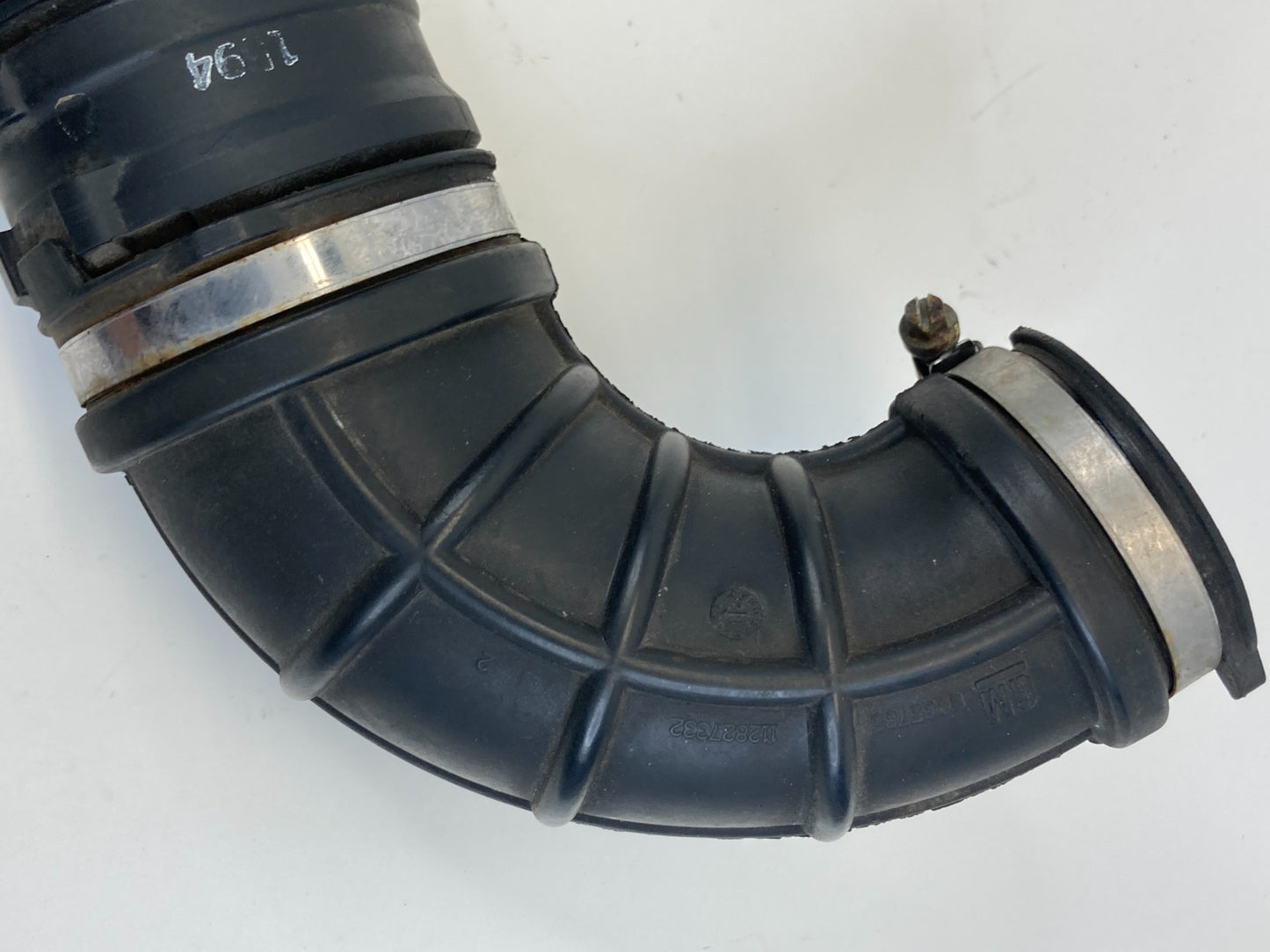 2011-2016 Chevrolet Cruze 2016 Limited 1.4L Air Cleaner Outlet Duct 13265784