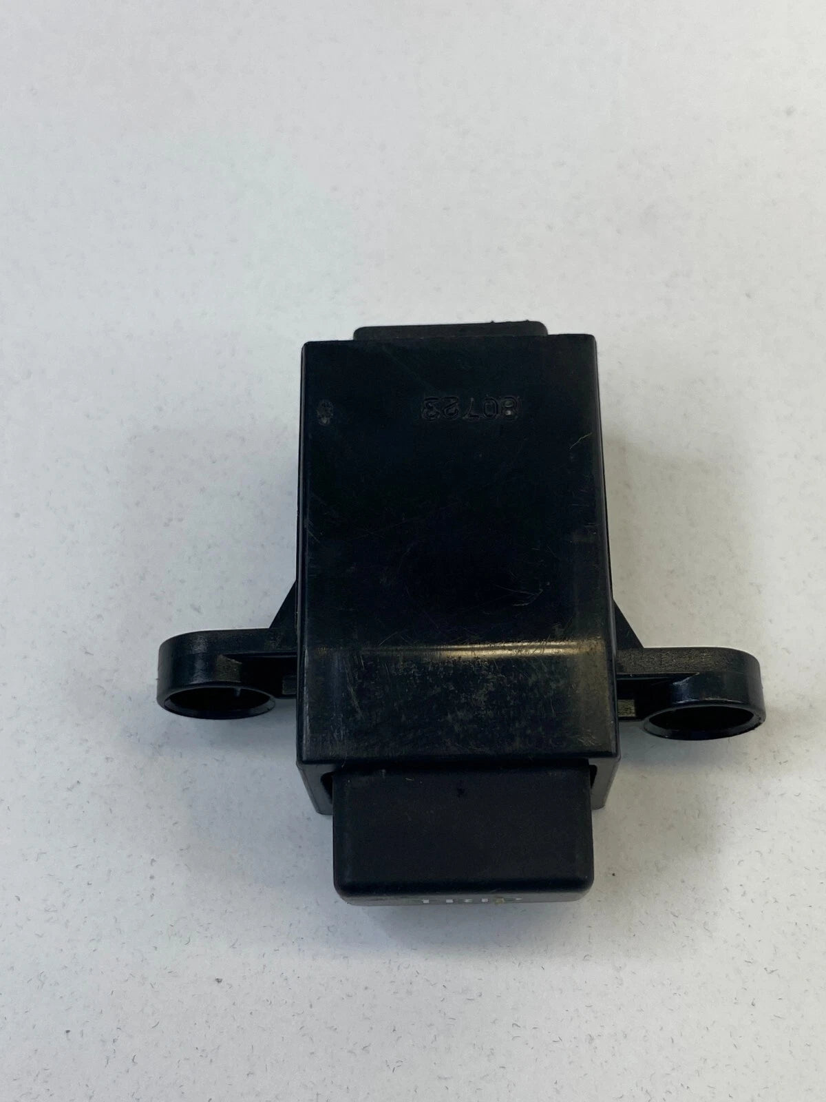 2007-2010 HYUNDAI ELANTRA SEDAN DASH TRIP RESET SWITCH TRIP ODOMETER RESET STEM
