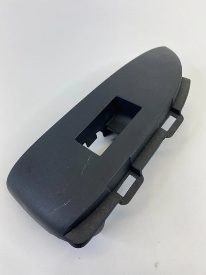 10-15 TOYOTA PRIUS REAR LEFT SIDE DOOR WINDOW CONTROL SWITCH BEZEL 74272-47060