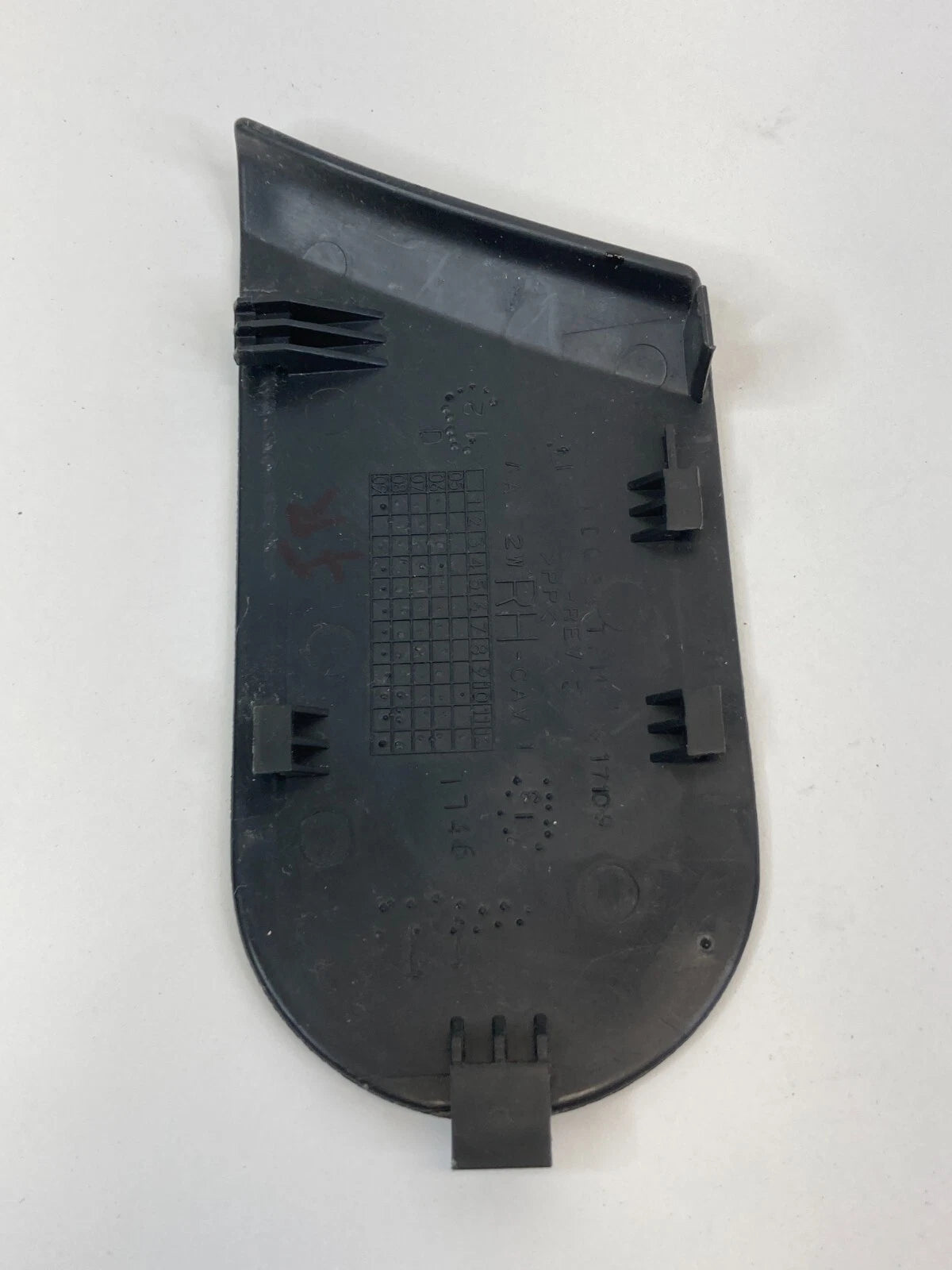 2011-2015 JEEP PATRIOT FRONT RIGHT DOOR PANEL PLUG SCREW COVER BLACK OEM FACTORY