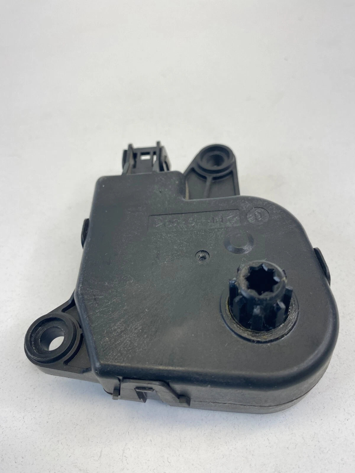 01-05 DODGE GRAND CARAVAN A/C HEATER FLAP BLEND DOOR ACTUATOR MOTOR 4885465AA
