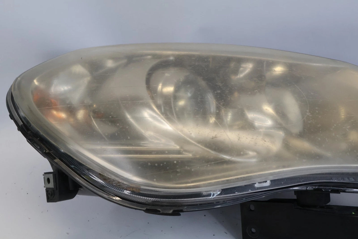 2010-2013 SUZUKI KIZASHI FRONT RIGHT PASSENGER HEADLIGHT HEADLAMP HALOGEN OEM