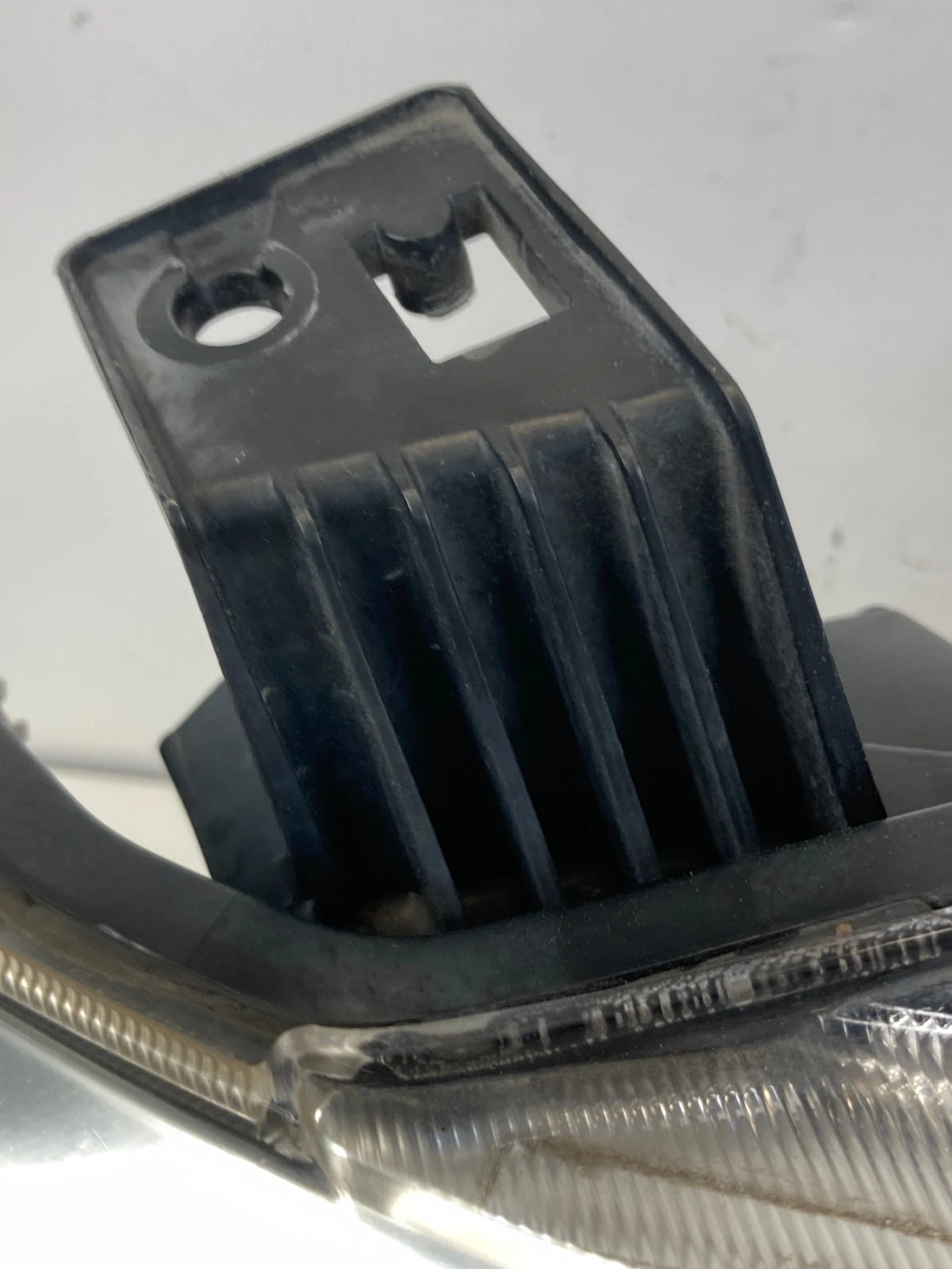 2012-2017 Nissan Quest Front Right Passenger Headlight Headlamp Halogen OEM