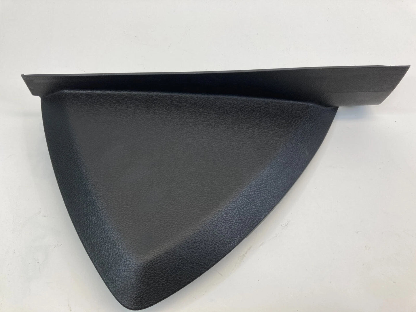 12-18 FORD FOCUS FRONT RIGHT SIDE DASH END CAP COVER BEZEL TRIM BM51-A044C60 OEM
