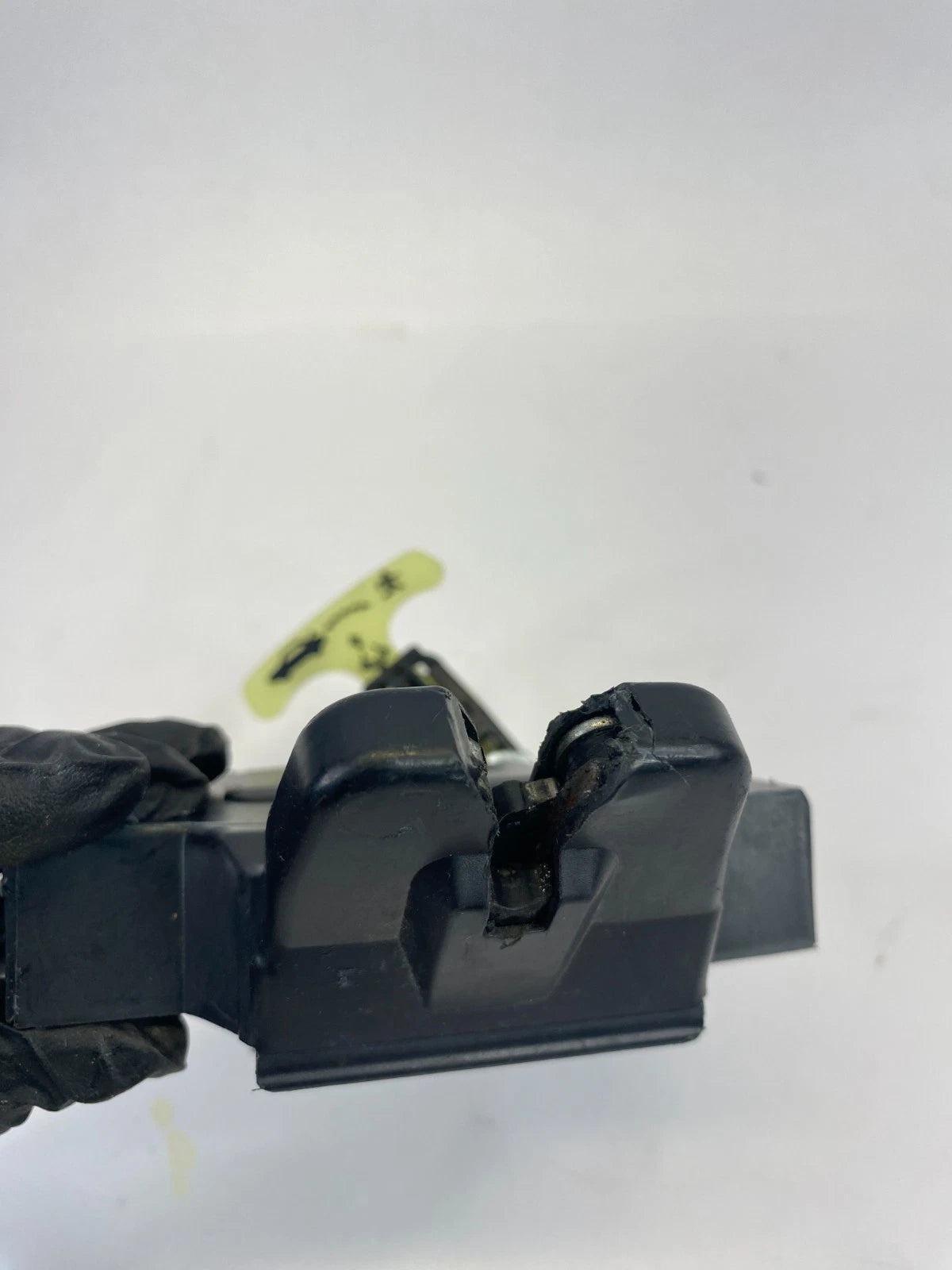 2009-2013 TOYOTA COROLLA REAR TRUNK LOCK LATCH RELEASE ACTUATOR OEM