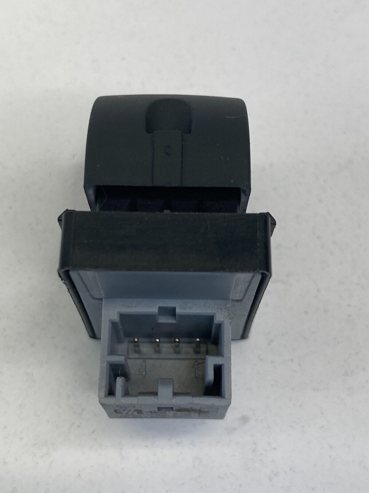 2006-2013 Audi A6 05-13 A6 Quattro Rear Right Side Power Window Switch 4F0959855