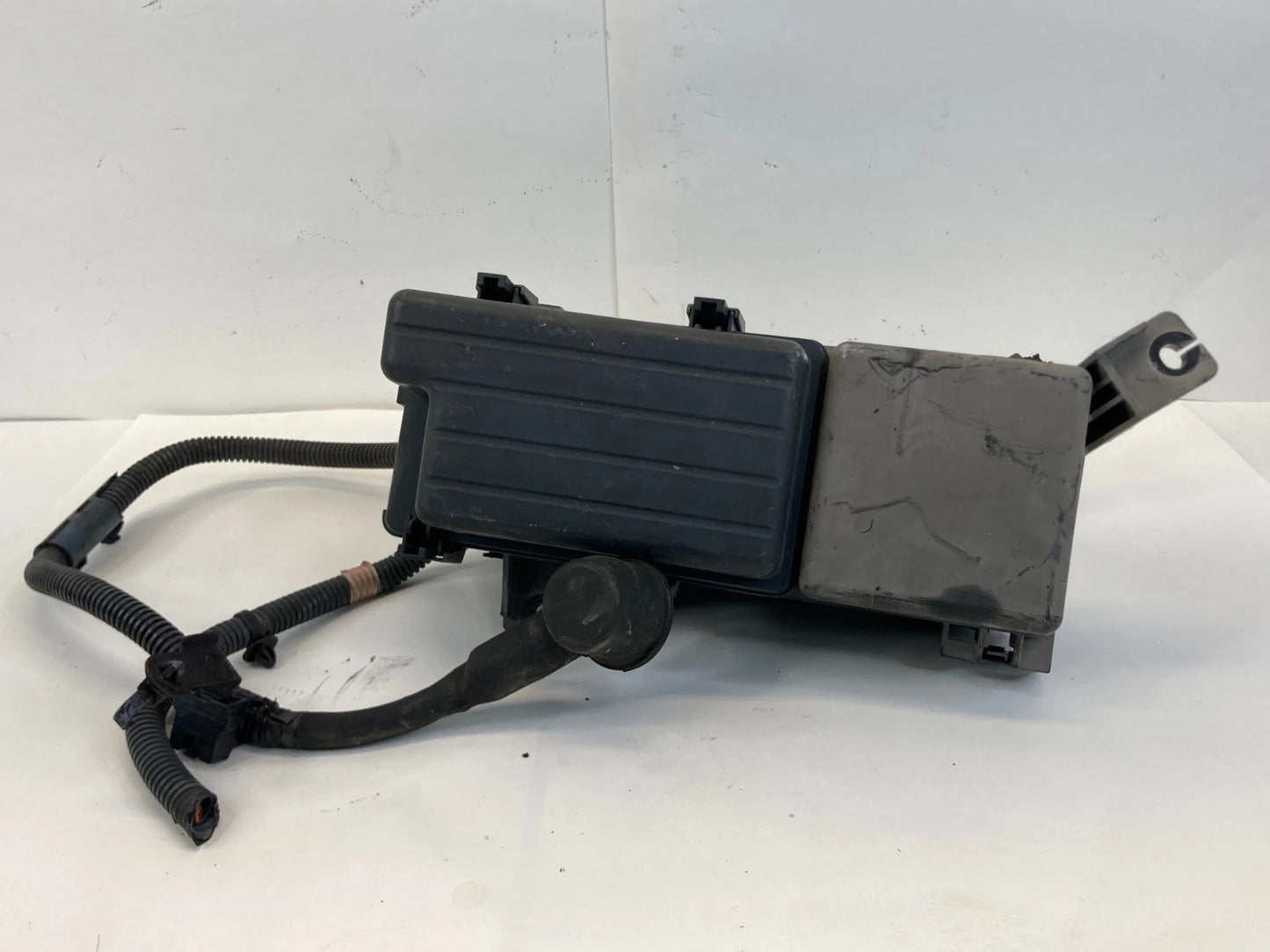2005-2007 HONDA ODYSSEY 3.5L V6 ENGINE COMPARTMENT FUSE BOX RELAY JUNCTION BLOCK