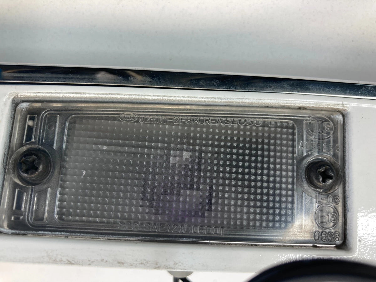 2007-2009 KIA SPECTRA SEDAN REAR TRUNK LID FINISH MOLDING CHROME TRIM 92501-2F3