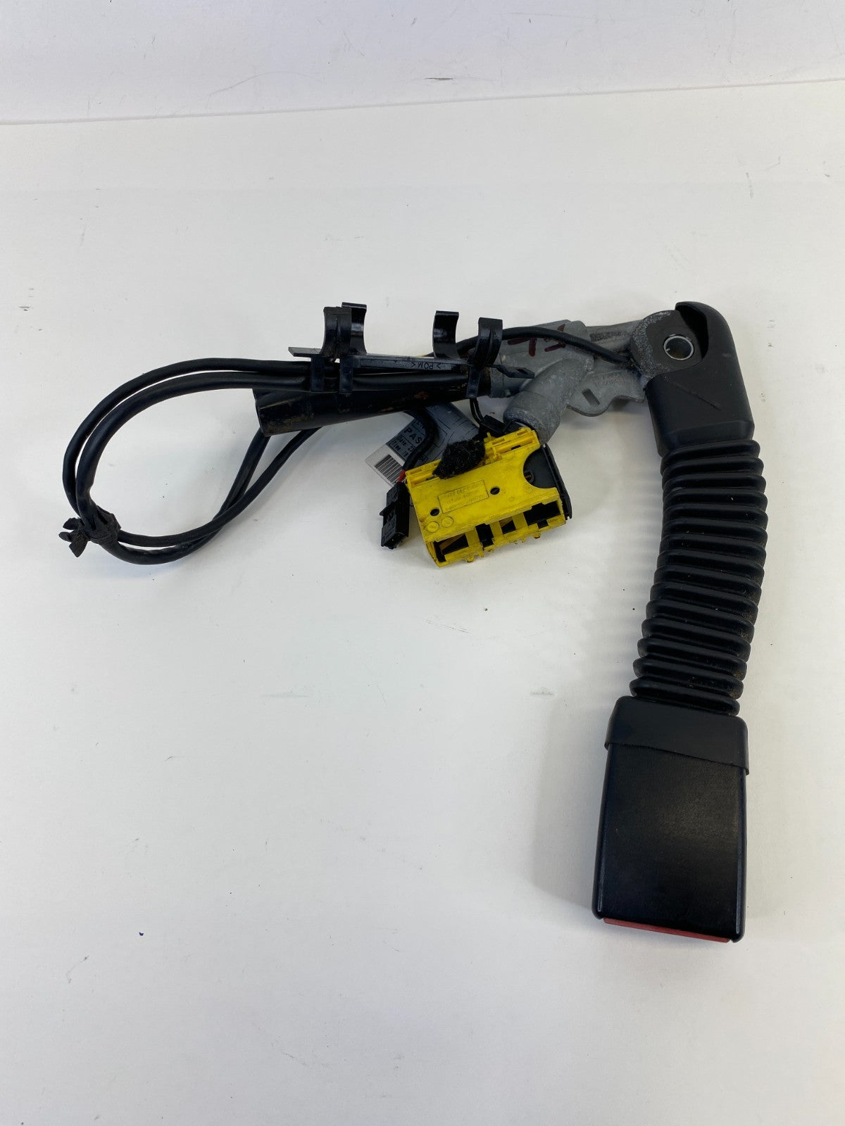 2003-2006 Range Rover Front Left Driver Side Seat Belt Buckle FR LH 83697210 OEM